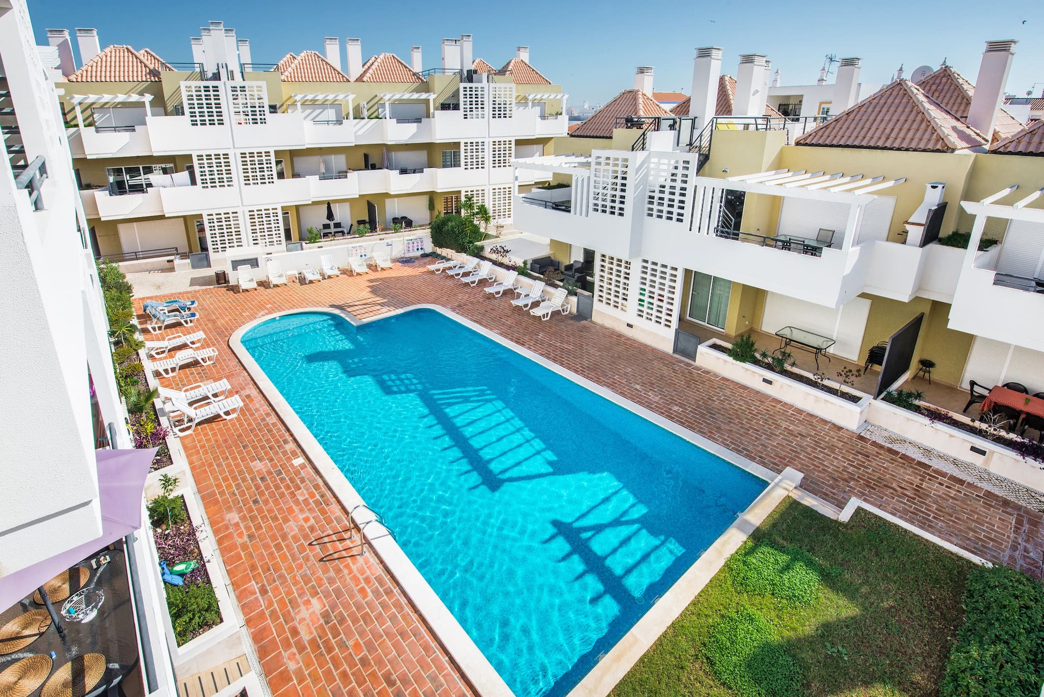 Property Image 1 - Apartment Bella/Poolside Terrace & Alfresco Dining 