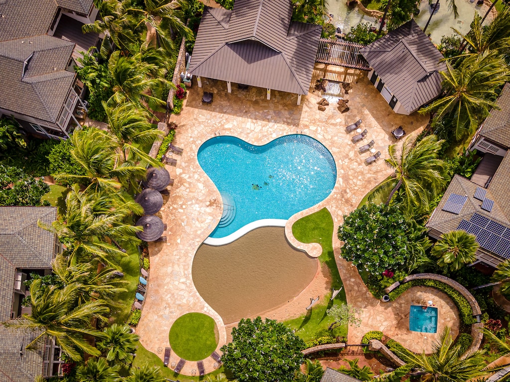 Go for a swim in the sparkling waters of the pool and rest in the lounge chairs.