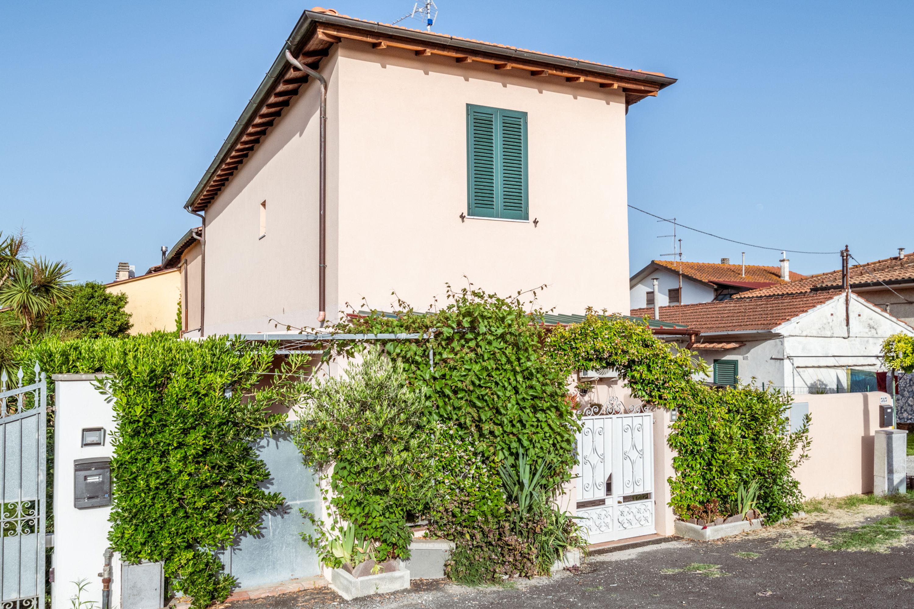 Property Image 2 - Green Wheels Oasis  Between Pisa and Sea