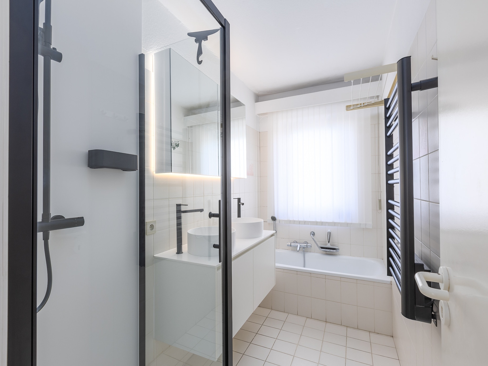 Corner apartment with phenomenal sea view