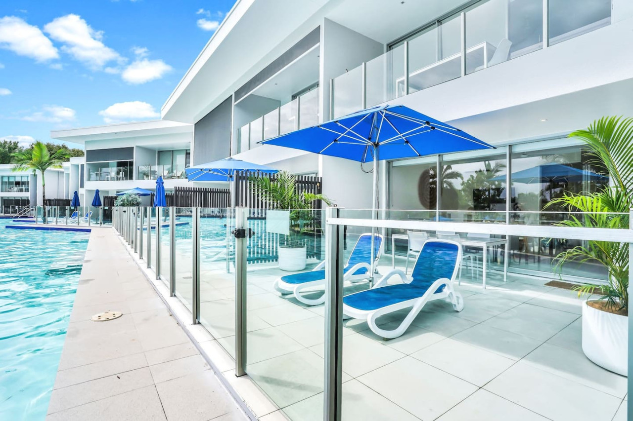 Property Image 2 - La Dolce Vita - Poolside Glamour