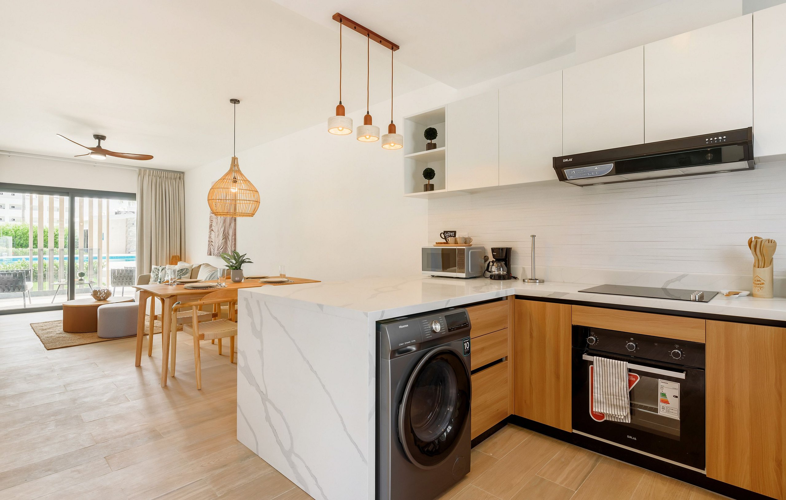 Beautiful apartment with direct access to the pool