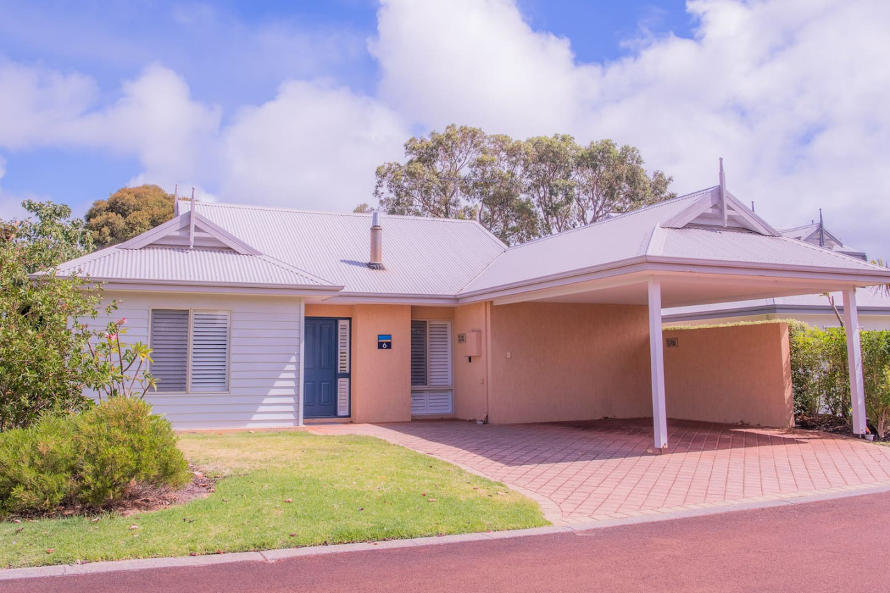 Property Image 1 - Dunsborough Shore Villa