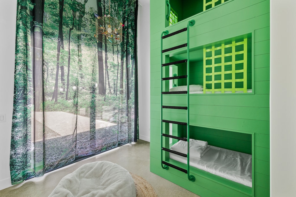 Both kids and adults LOVE our unique bunk room!