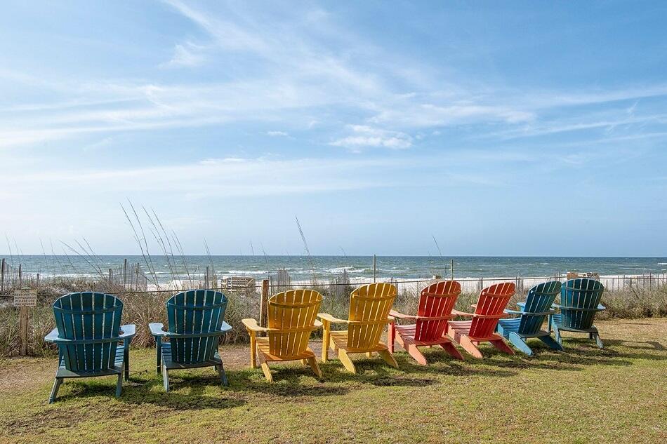 Relax to the sound of the waves