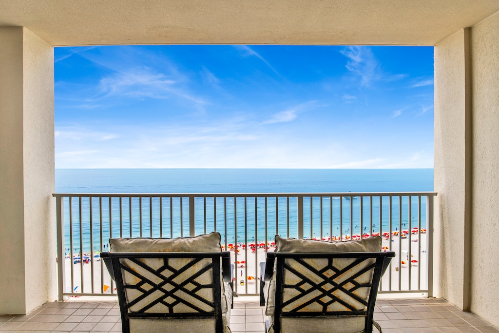 Welcome to Windward Pointe 1002!