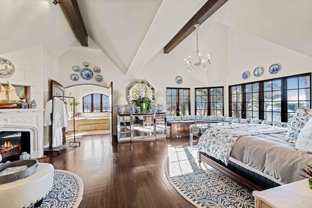 #1, Clint Eastwood Room with En Suite (2nd floor)