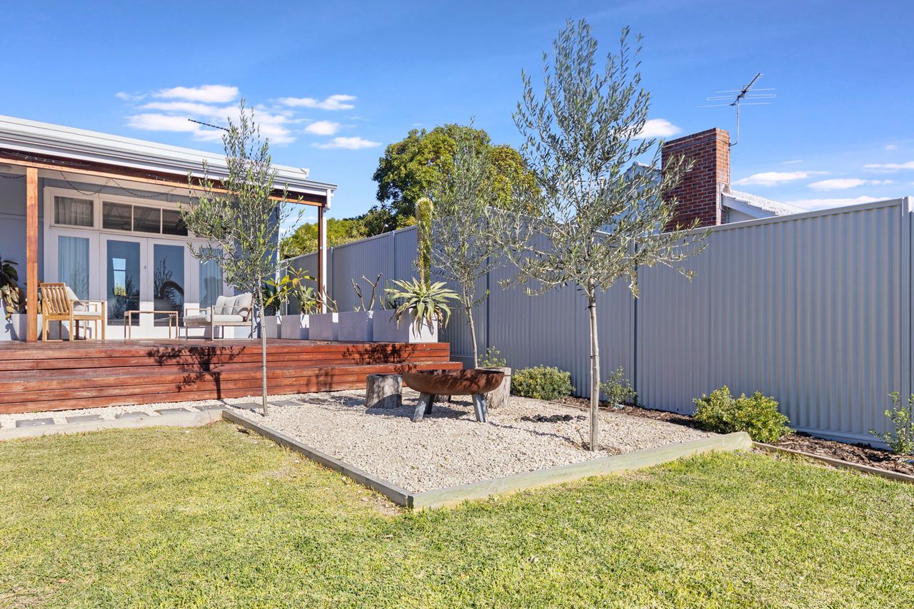 Fairbairn Beach House