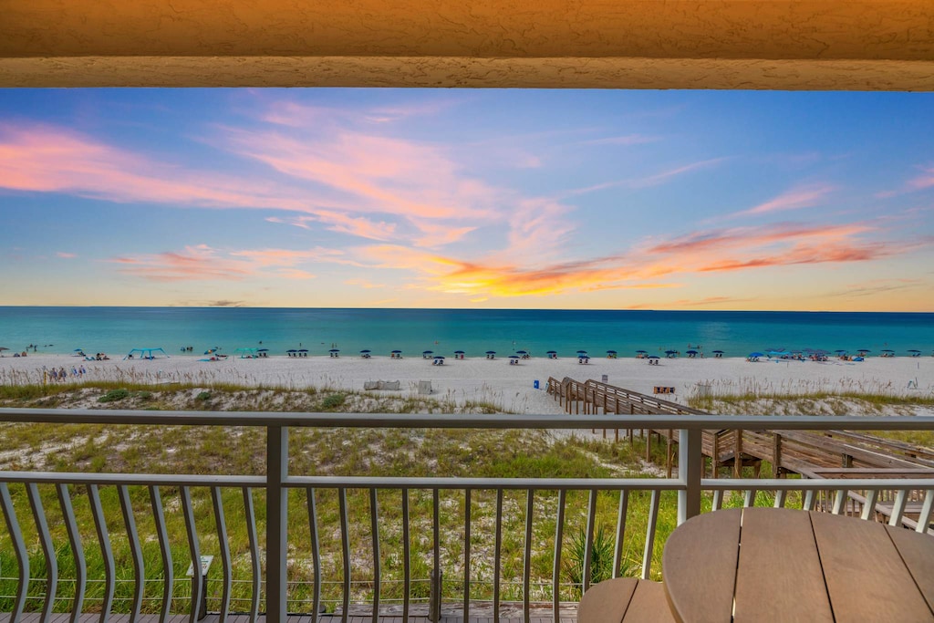 Your front-row seat to stunning sunsets, right from the balcony.