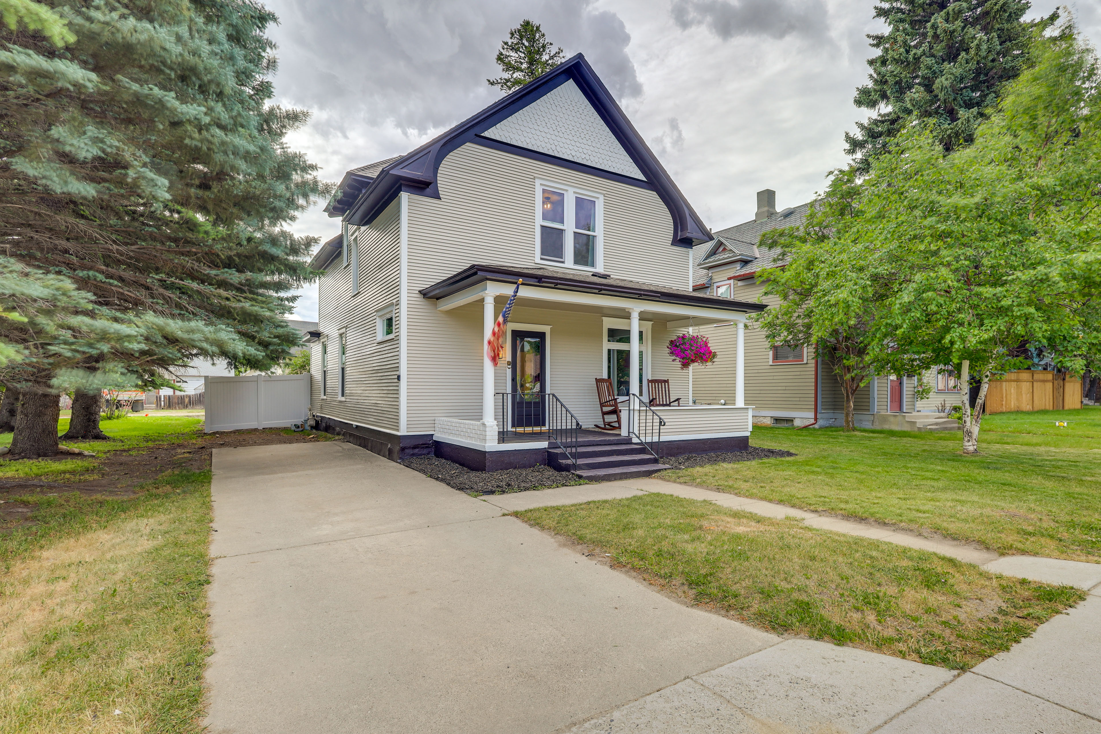 Property Image 1 - Stunning Red Lodge House w/ Hot Tub: Walk to Town