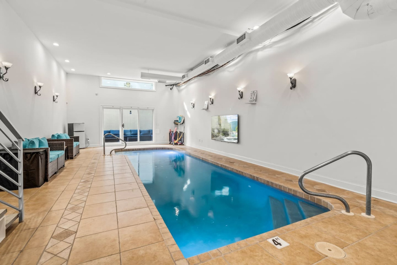 Property Image 1 - 5 Bedroom Luxury Townhome with Indoor Private Pool