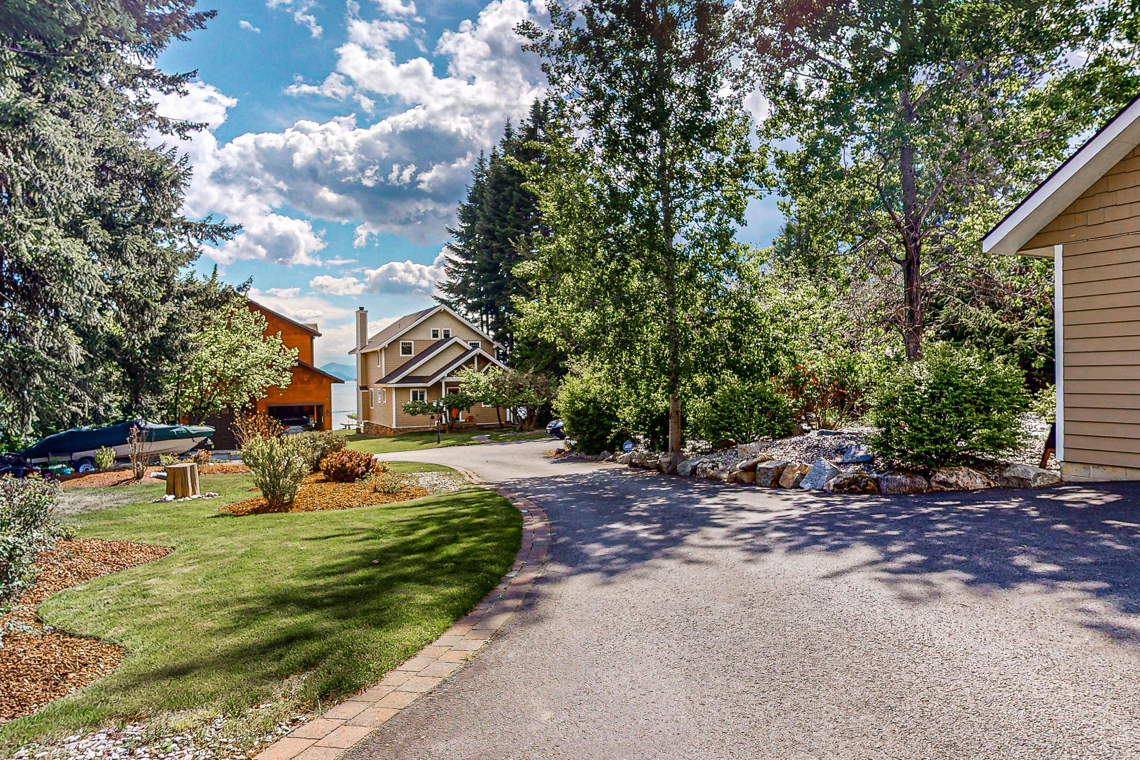 Monarch House -Home and Studio