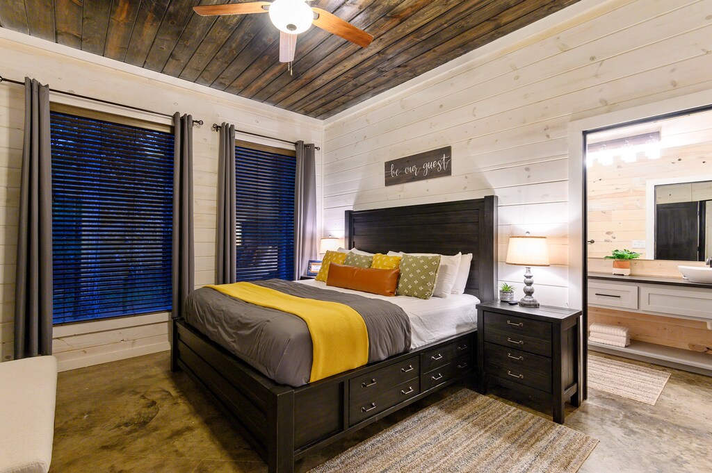 King Bedroom 2 with ensuite - just like the comforts of home!