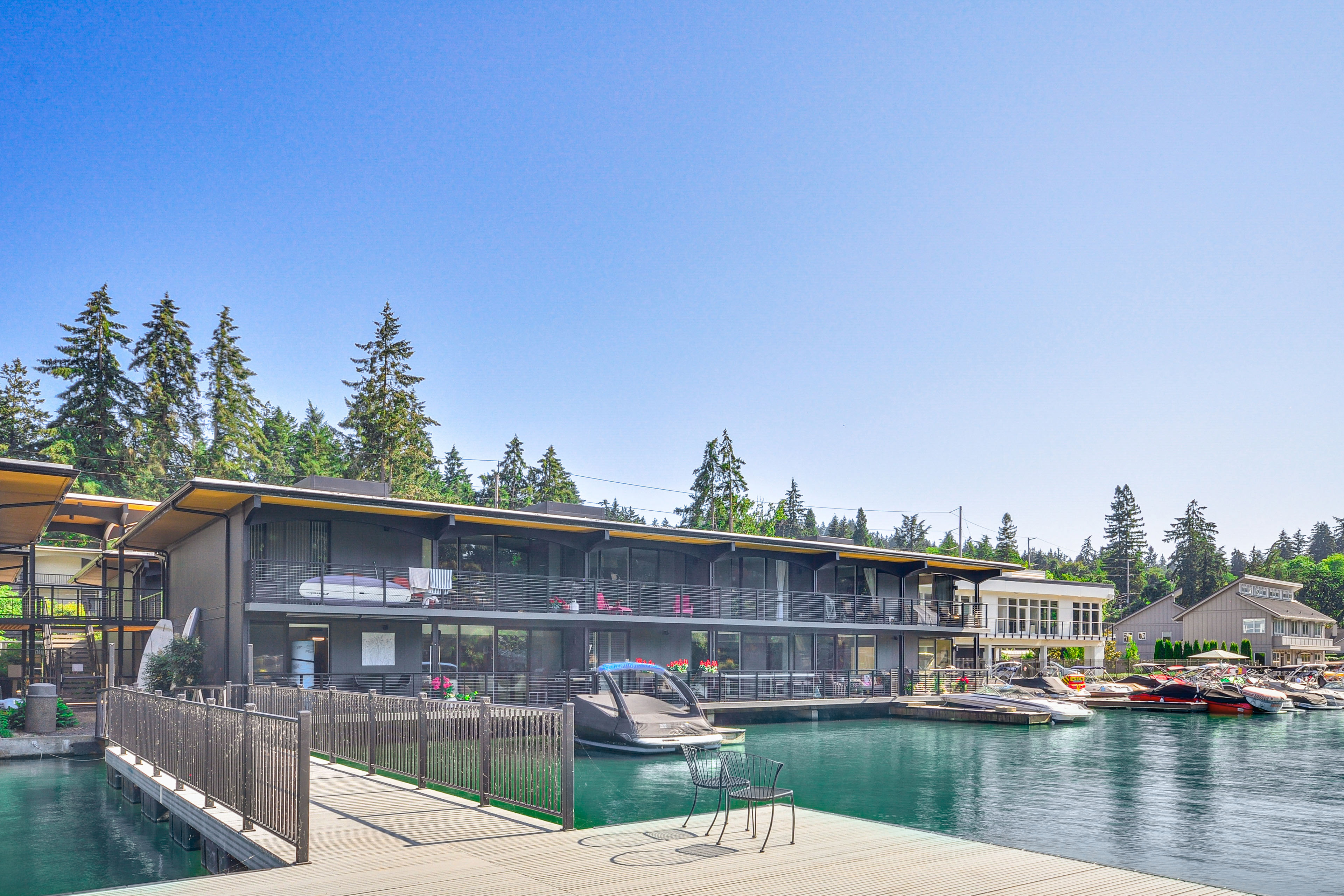 Property Image 2 - Lake Oswego Waterfront Condo w/ BBQ Grill & Dock!