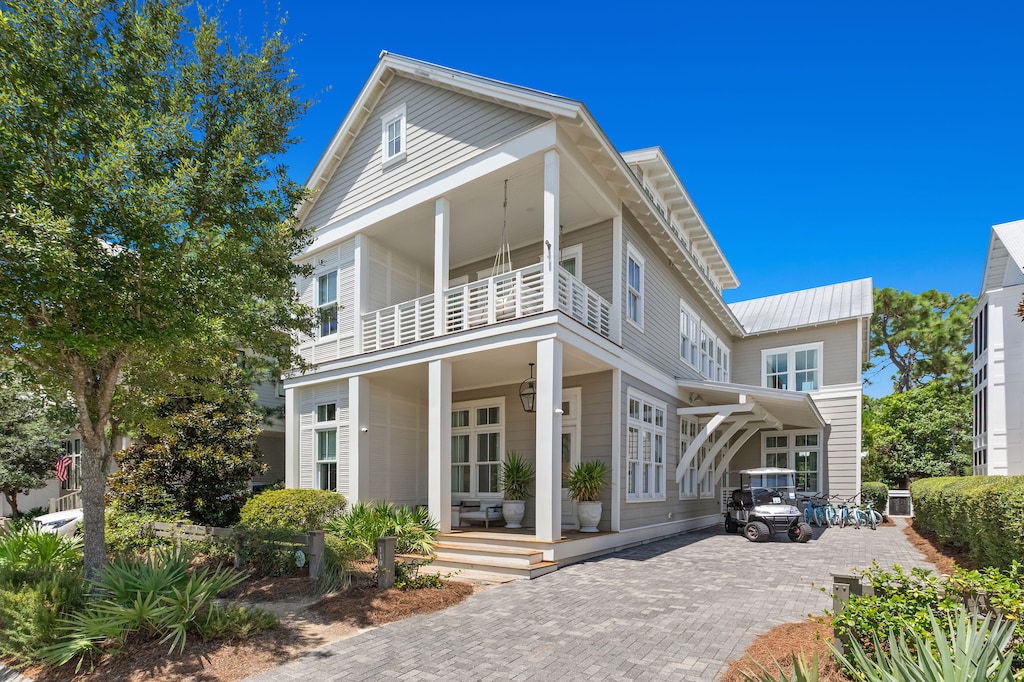 Driveway parking for 3 sedans or 2 oversized vehicles