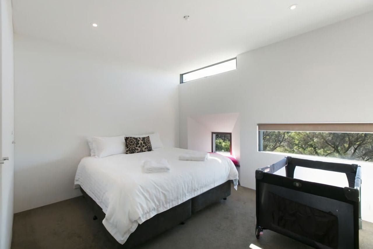 Oceania Retreat | Private Beach Access with Pool