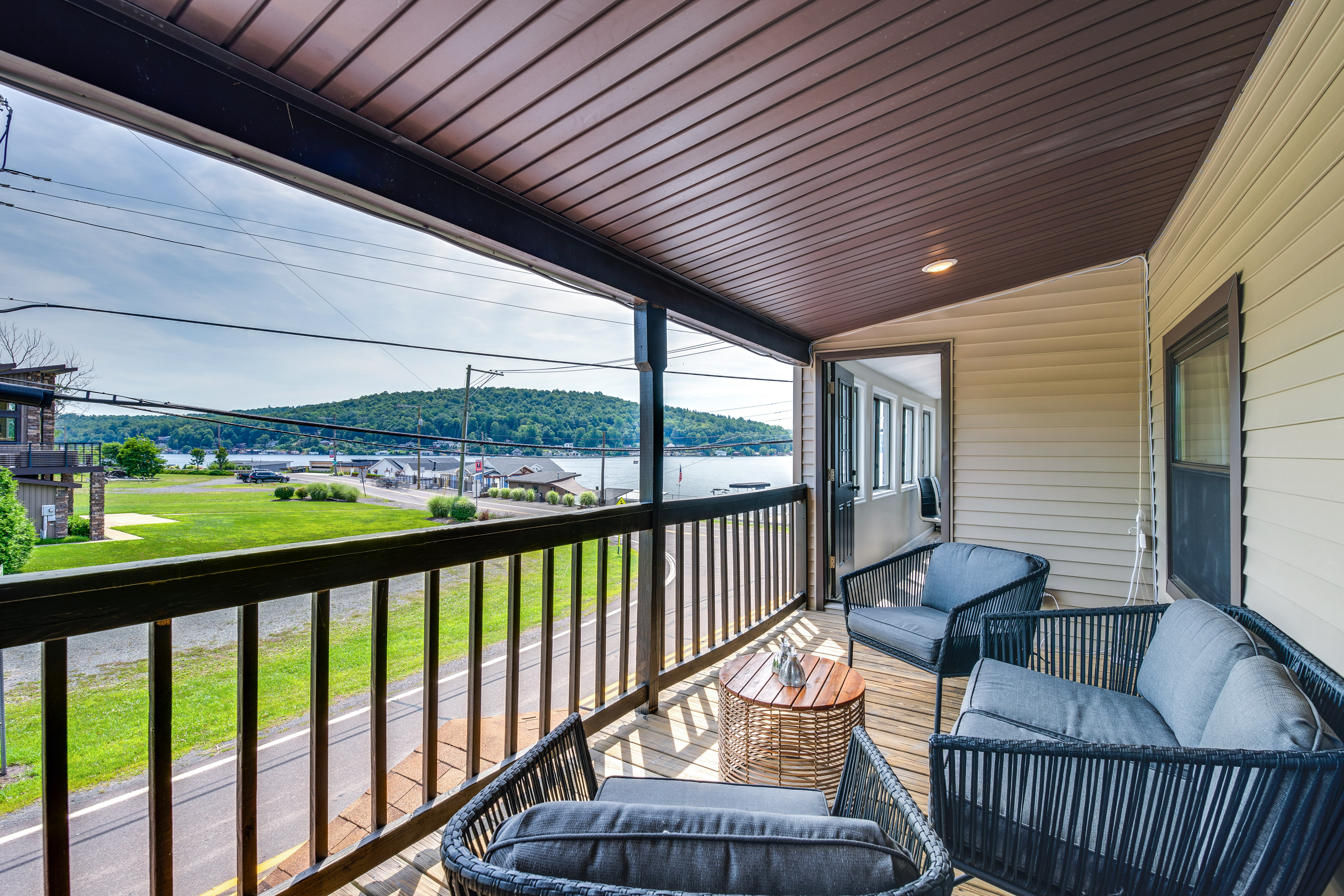 Property Image 1 - Modern Harveys Lake Apartment w/ Beach Access!