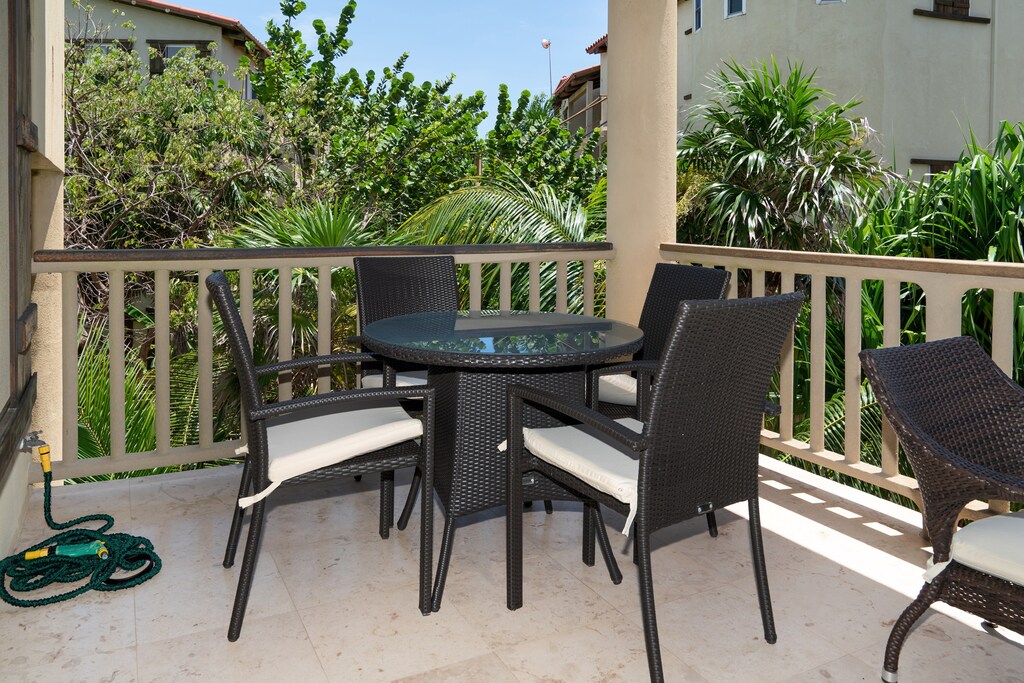 Private balcony with outdoor eating