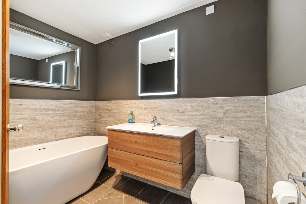 Sea Views, Harbour Views, Terrace, Parking