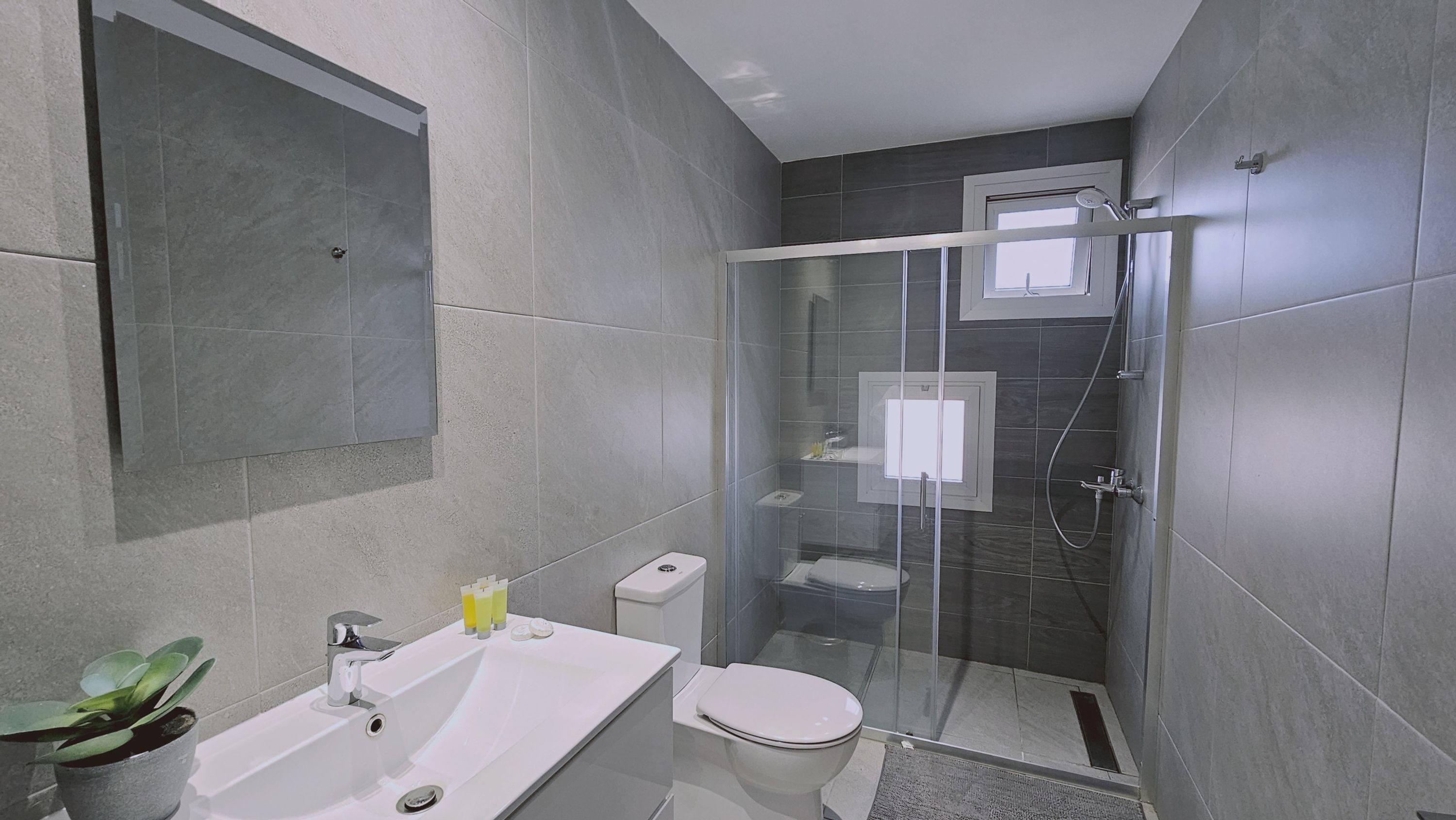 130 LCA -STAY Digital Den Apartment