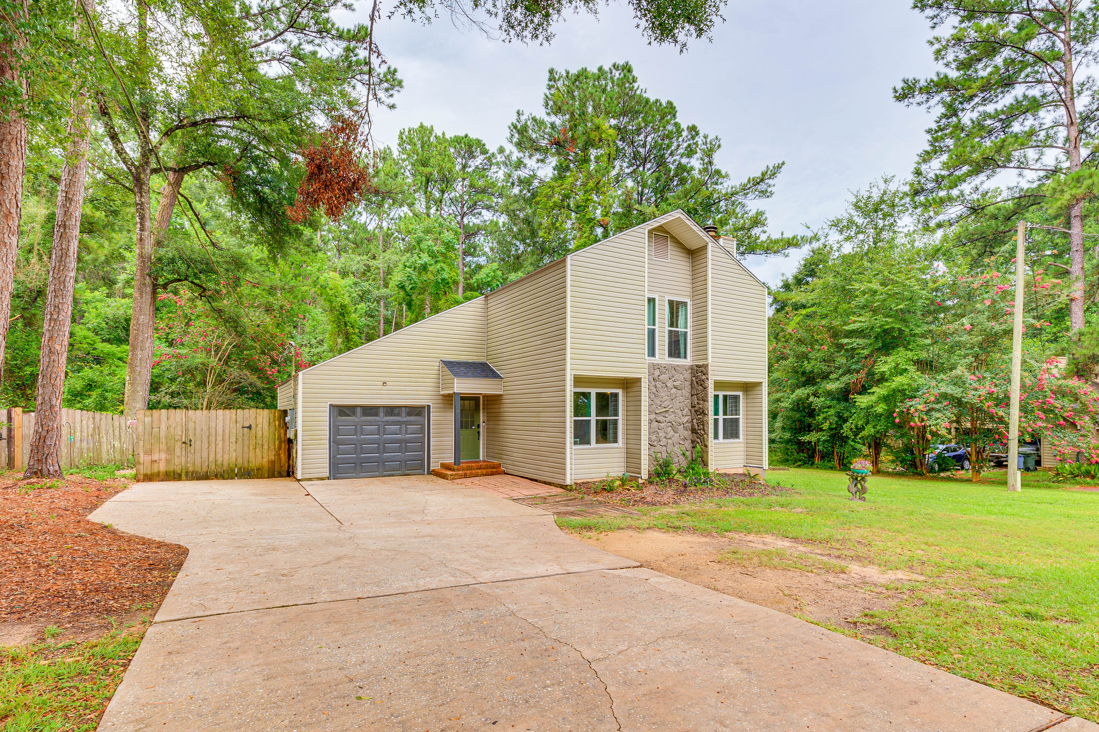 Property Image 1 - Daphne Home w/ Deck: Close to Beaches & Parks!