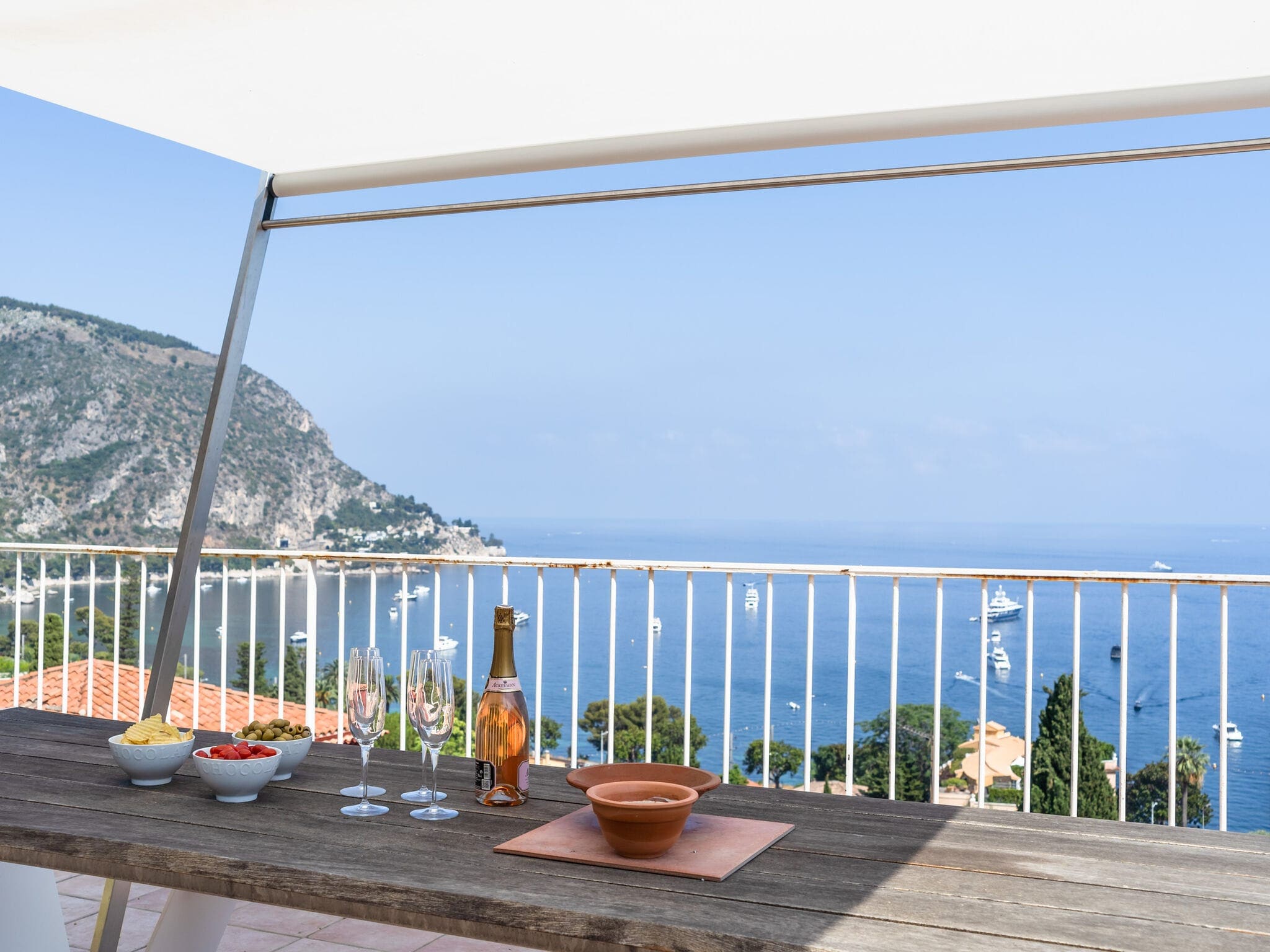 Property Image 2 - Villa with private pool and sublime views