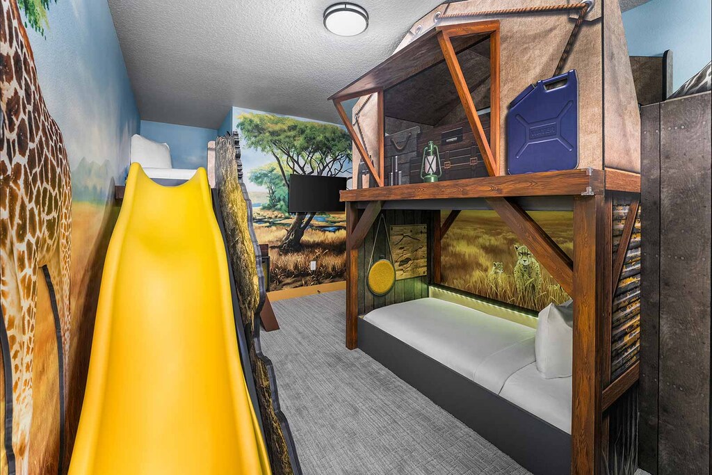 Safari *Theme Room 1* on Second Floor