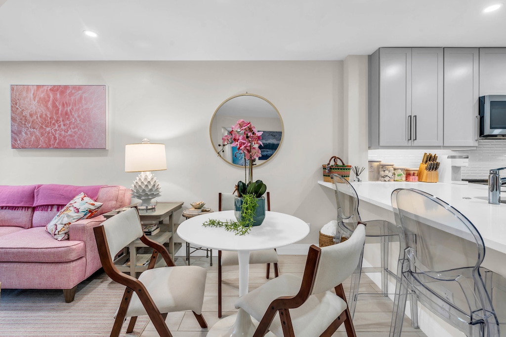 Welcome to our condo, #110, located in Park Shore Resort