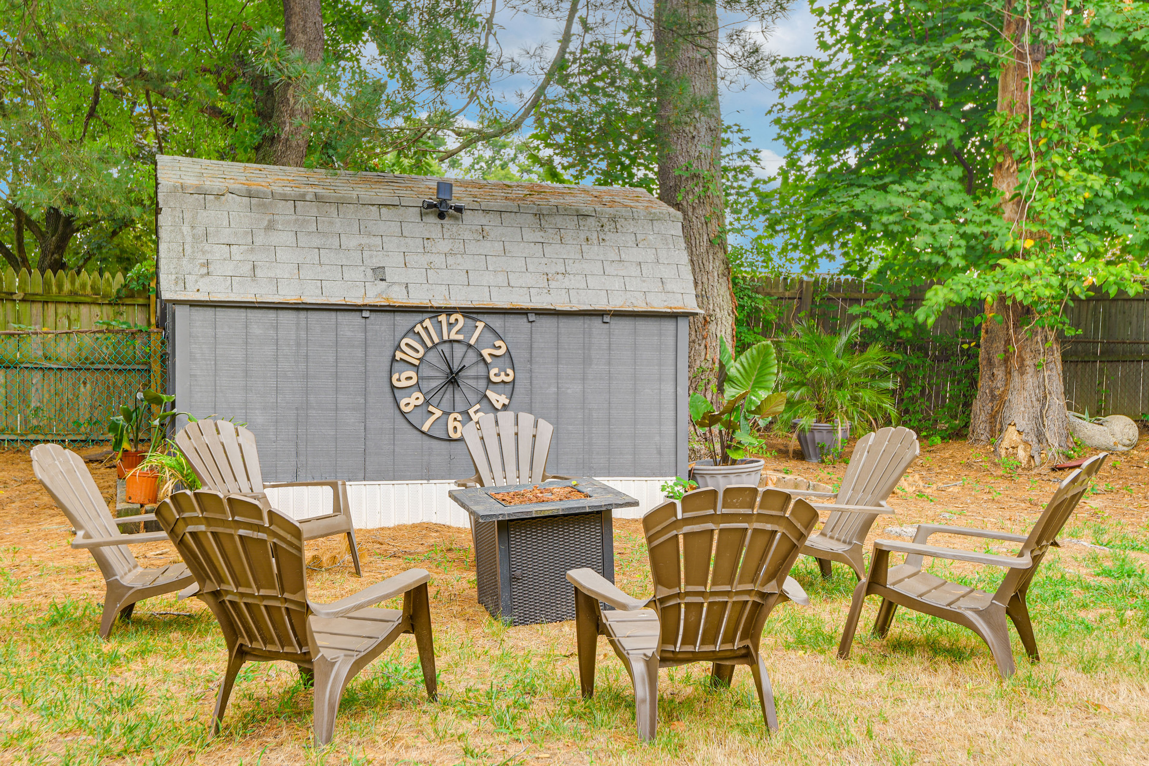 Property Image 2 - Luxe Severn Home w/ Fire Pit & Gazebo!