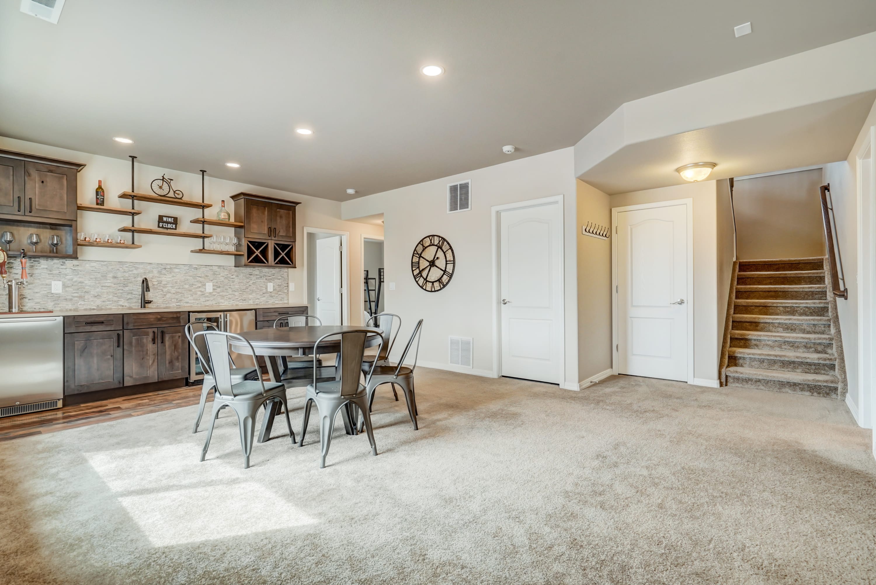 Prepare your food in this spacious kitchenette where you have everything you need to serve freshly-cooked meals.