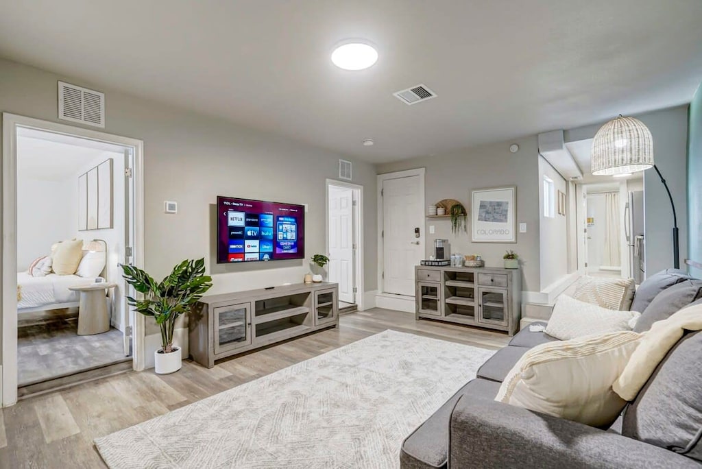 After a fun night out on the town, enjoy coming back to the most perfect 2 bedroom, kitchen, bathroom, spacious little place!