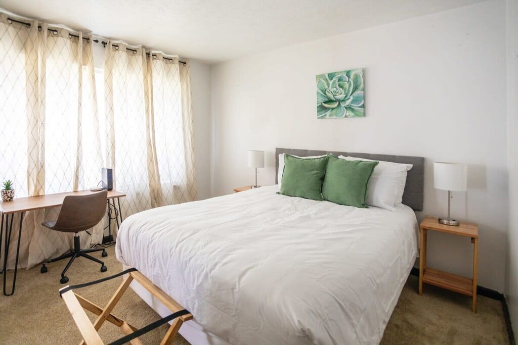 Bedroom with working space