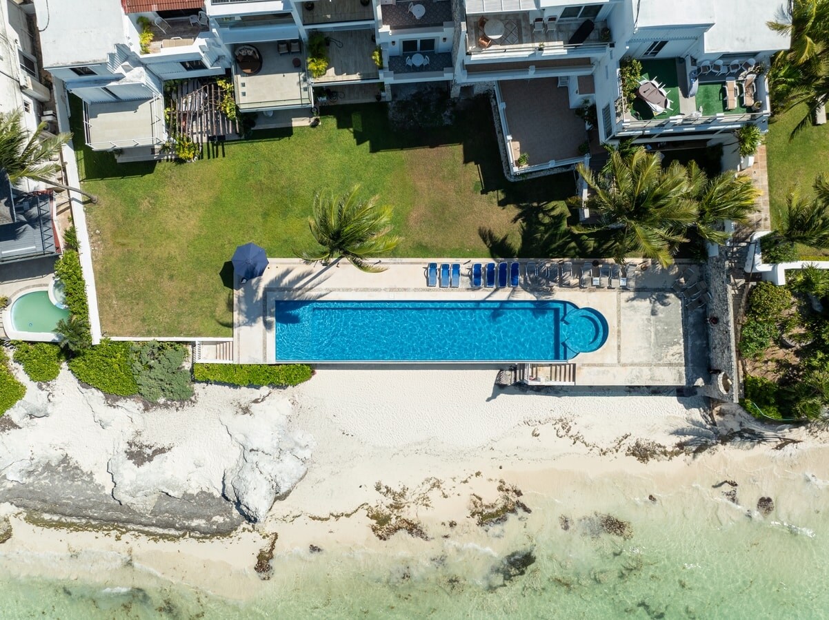 Property Image 1 - 4BR Beachfront Beautiful House w/ Pool