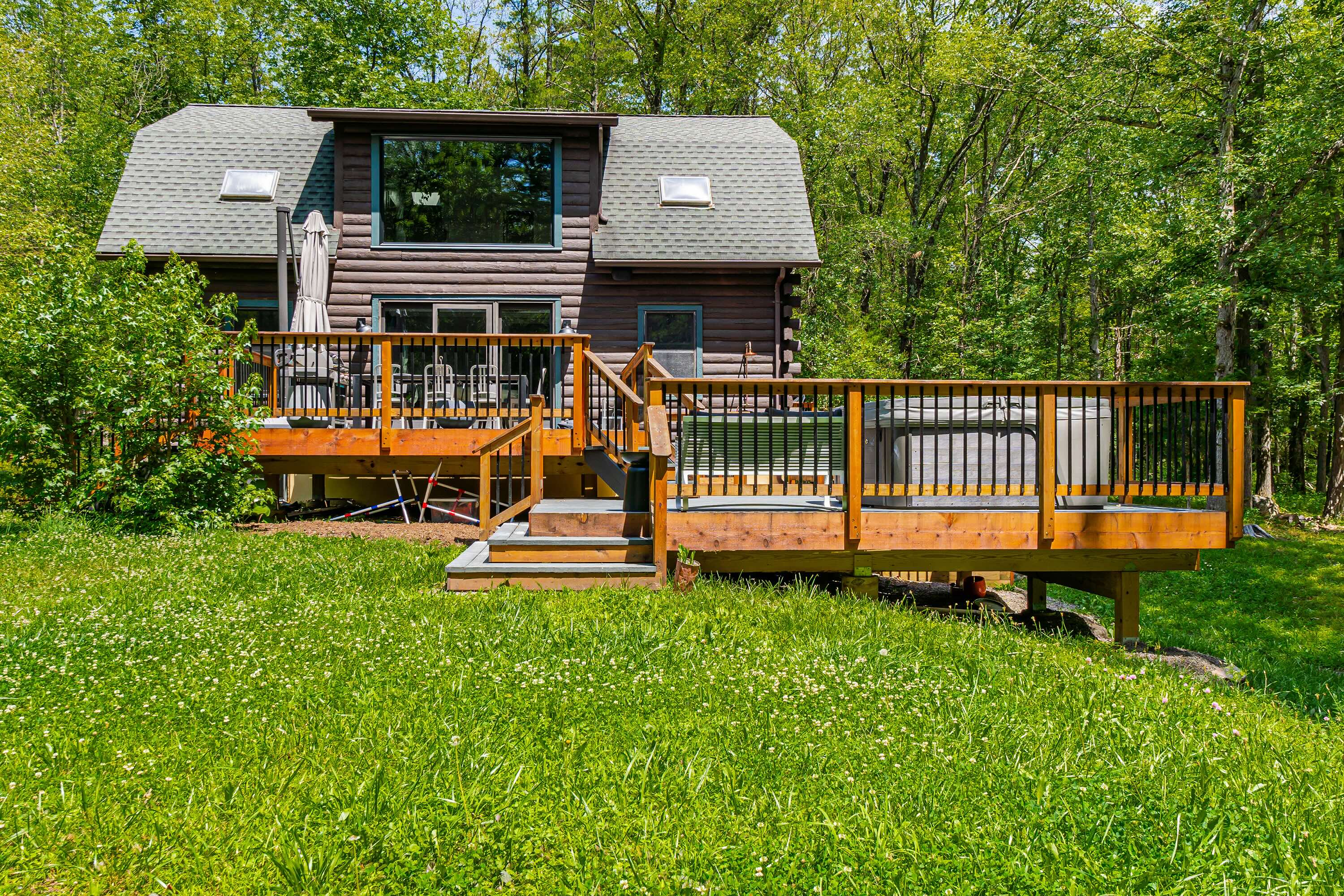 Property Image 1 - Charming Mohonk Home with Fire Pit and Hot Tub