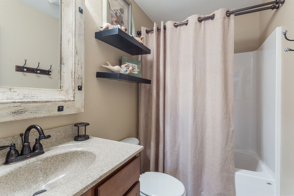 The Full Hallway Bathroom offers easy access for freshening up throughout your stay!
