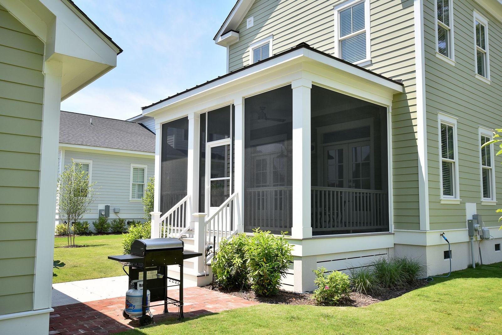 screened porch