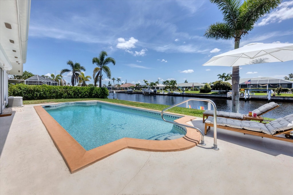 Pool and deck overlook the canal (Boat lift not available)
