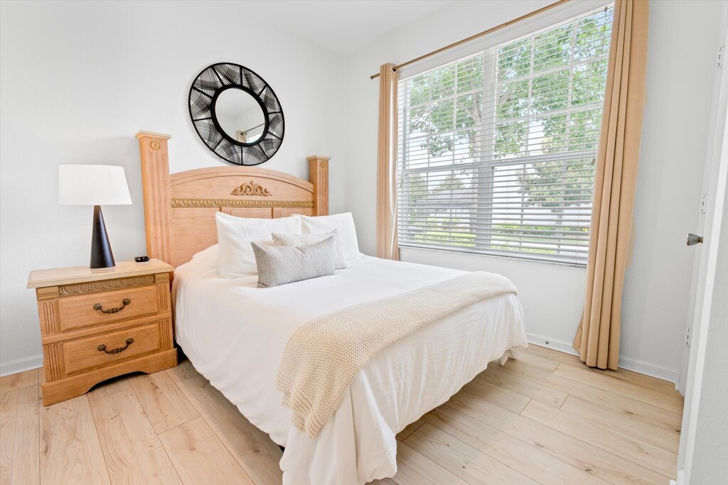 Downstairs Queen bed with Ensuite