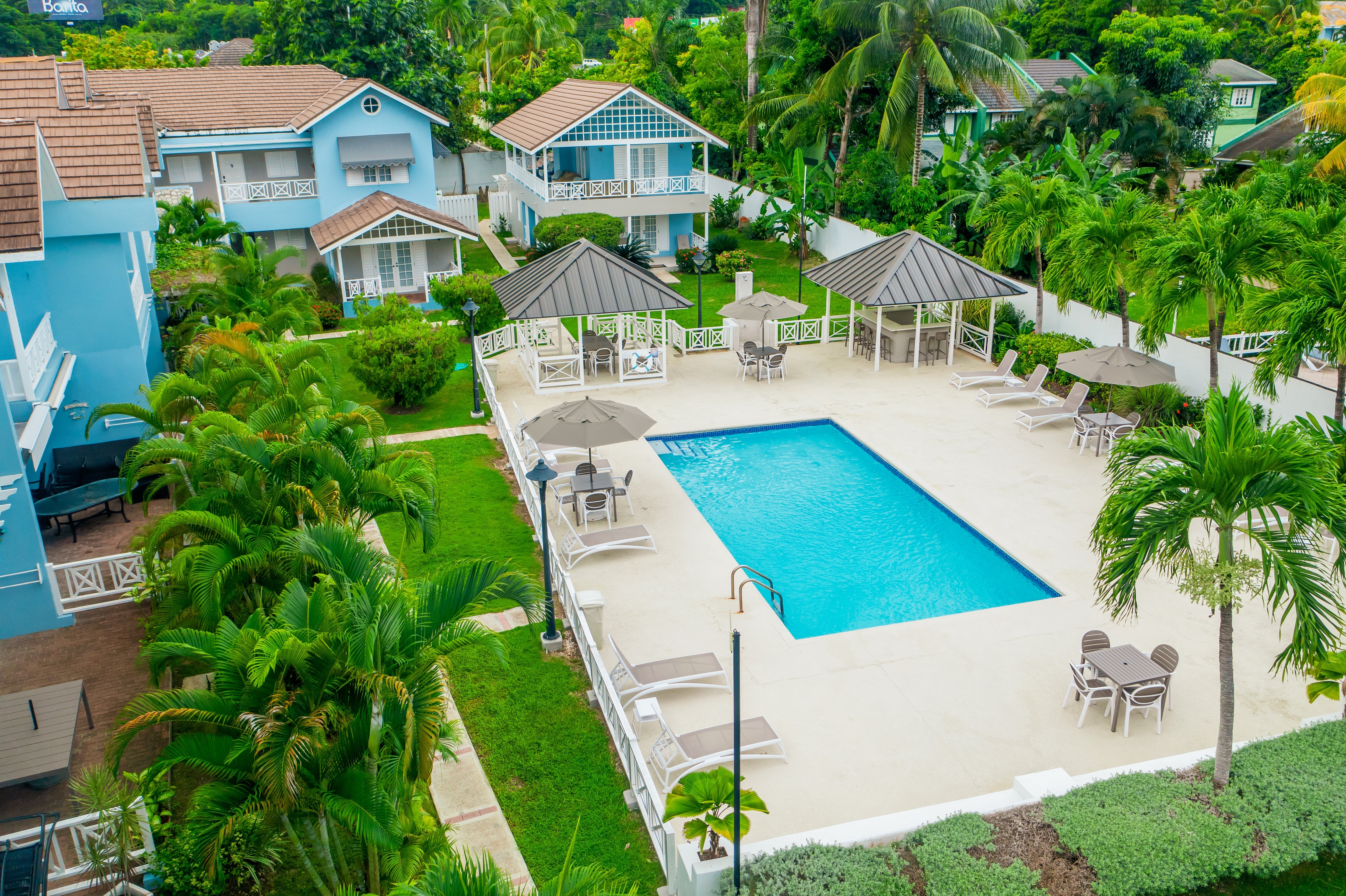 Property Image 1 - 🏝️NEW: Silver Palms | Charming 1BR Private Beach & Pool