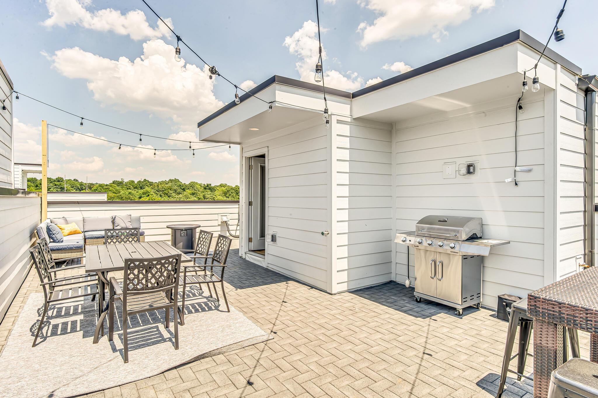 Property Image 2 - Nashville Nest - RoofTop Patio - Mins To Broadway