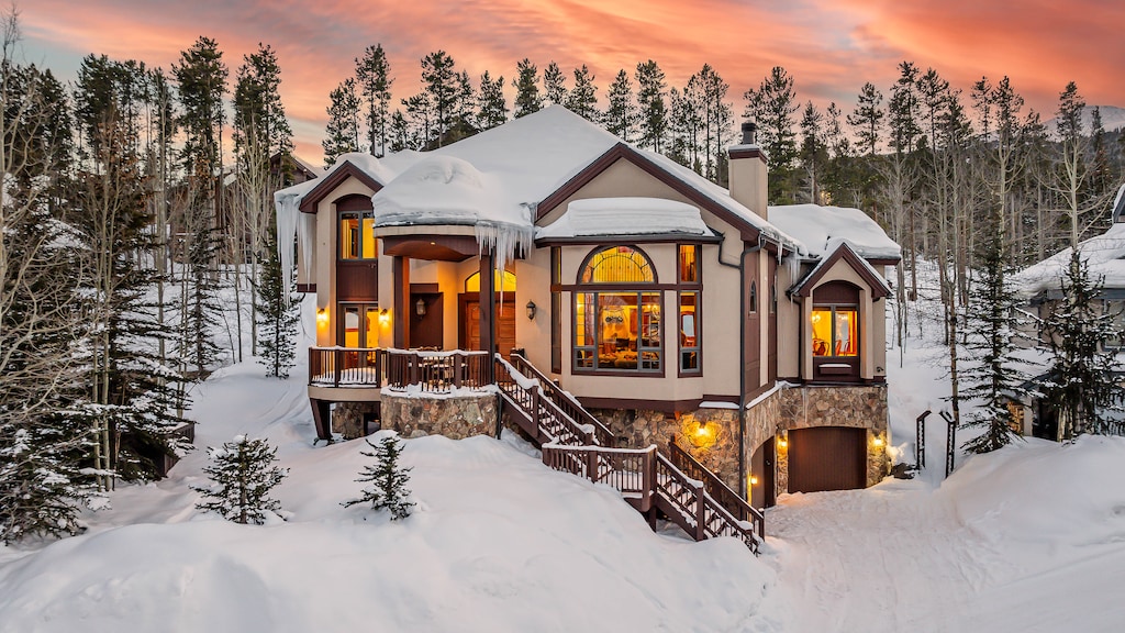 Welcome to Boulder Ridge Retreat!