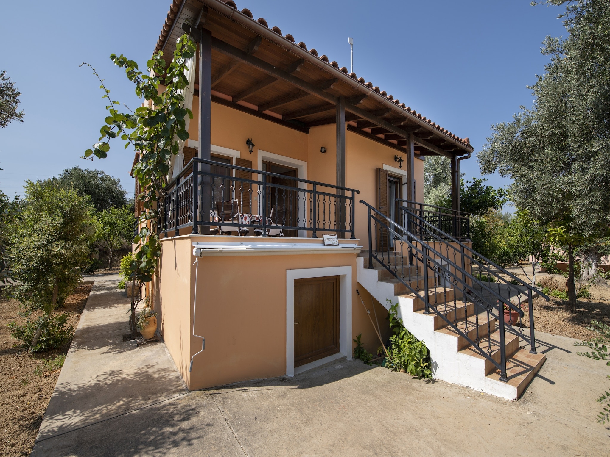 Property Image 1 - Snug holiday home in Pagkalohori