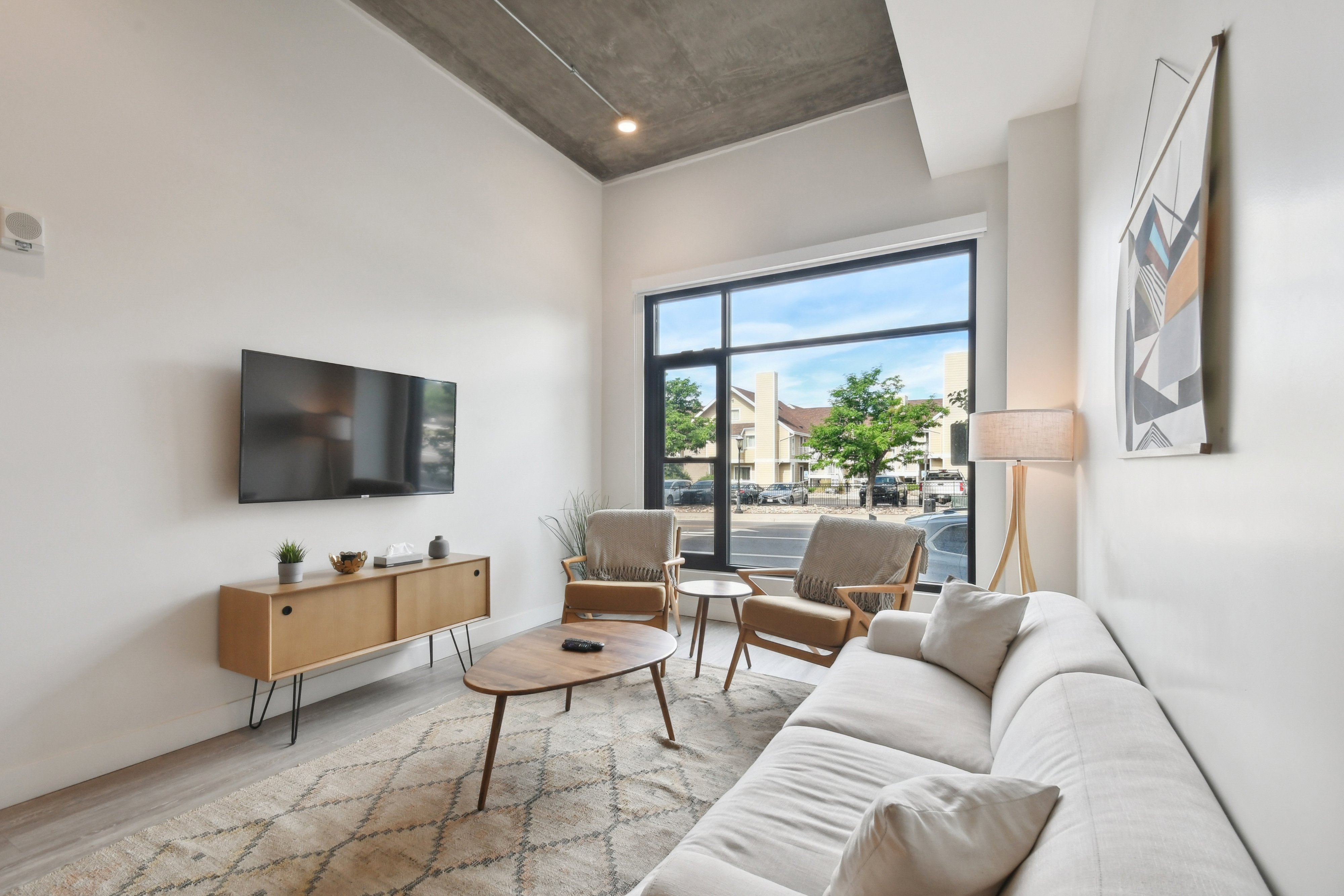 Property Image 1 - Zen Contemporary Lifestyle Loft | Espadin LoHi