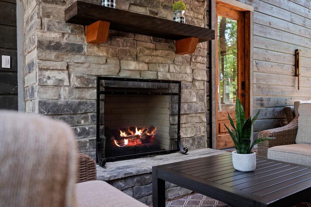 Enjoy the woods on the breezeway deck.