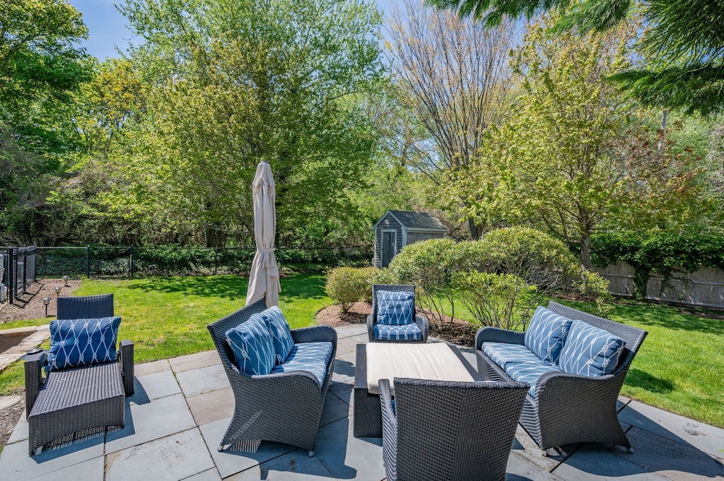 Overlook the little ones in the pool from the nearby patio - 14 Hallett Lane Chatham Cape Cod - Sand Simeon