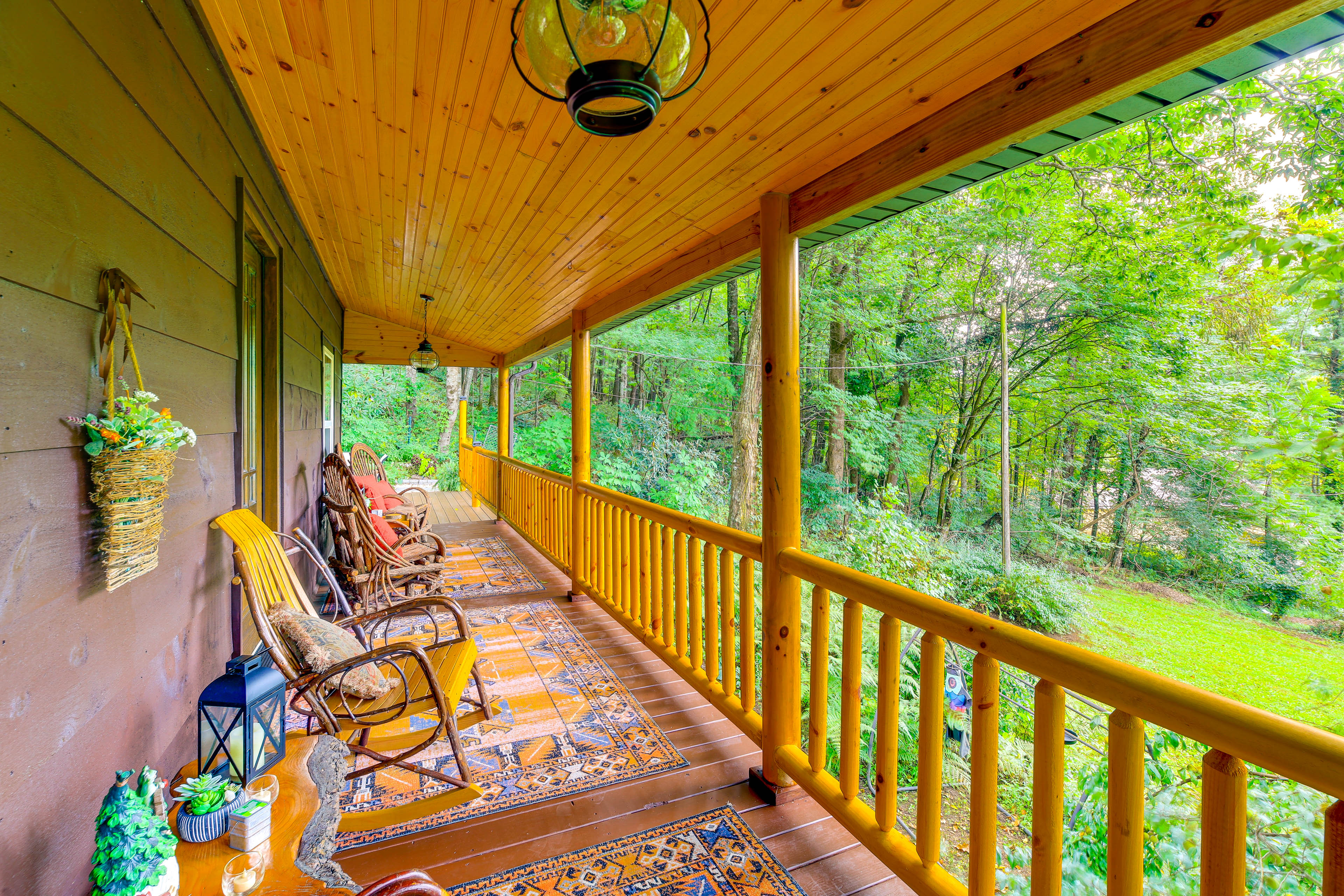 Dreamy Damascus Cabin ~ 1 Mi to Appalachian Trail