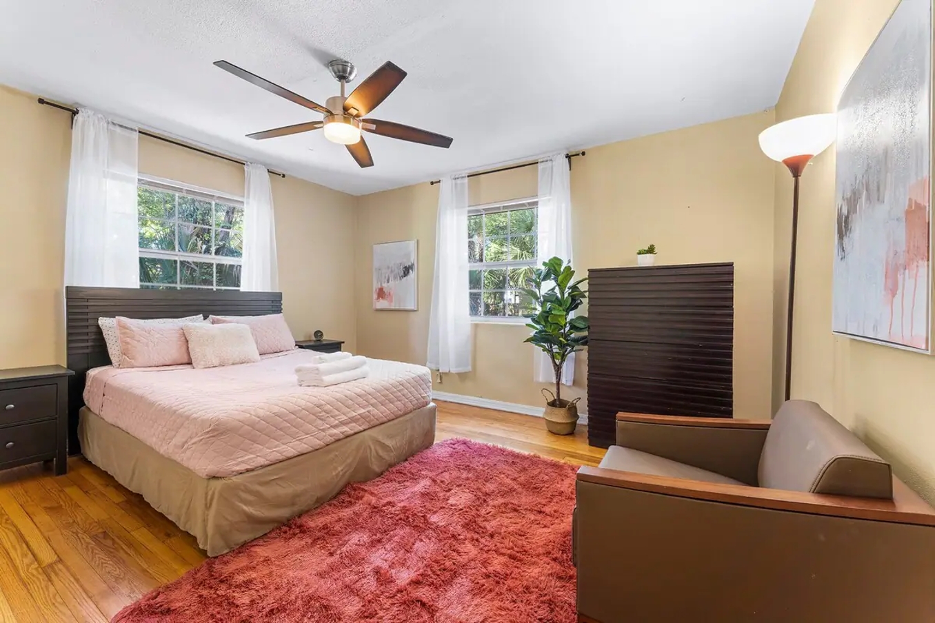 *Eclectic Escape #1*- San Marco, Spacious, Wi-Fi