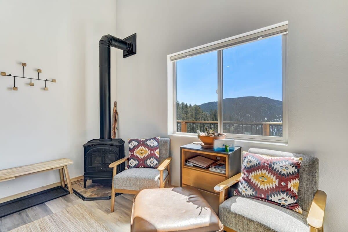 MTN Cabin, Peaceful Getaway, Breathtaking Views!