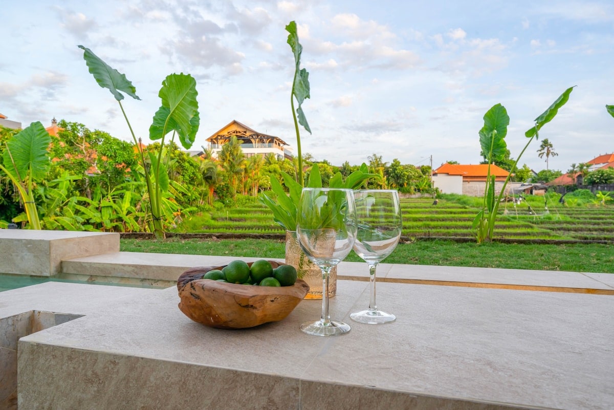 Property Image 2 - Villa Vida & Vola - Majestic Coastal Retreat 40 Guests incl. in Price