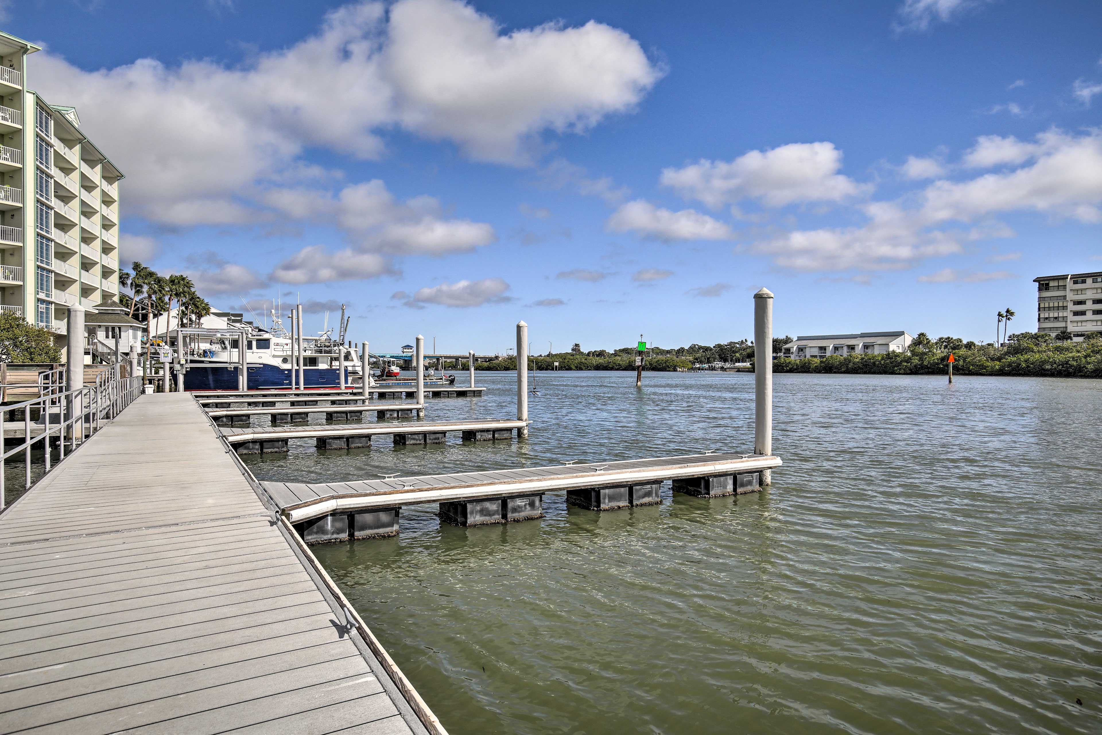 Indian Rocks Beach Condo: 2 Balconies, Near Ocean!